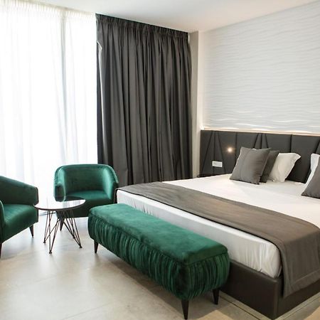 Equos Resort Hotel 地拉那 外观 照片